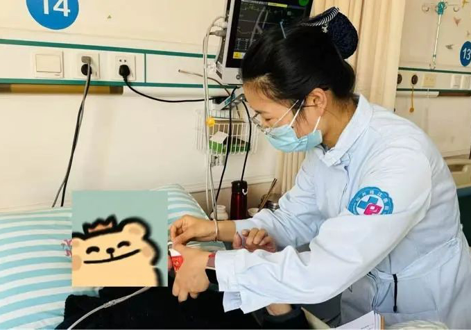 交班本未合 關(guān)懷已送達(dá)——交接間隙暖心助飲獲點贊